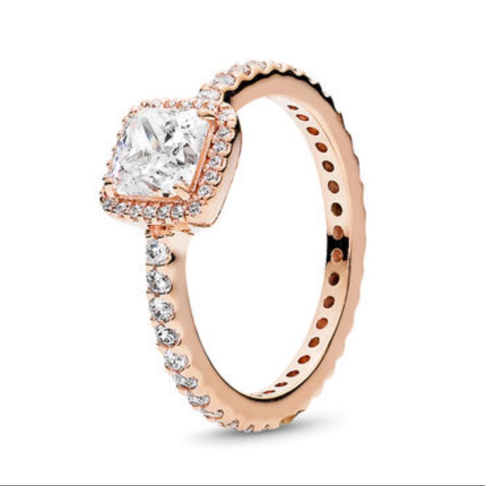 Pandora SQUARE SPARKLE RING.